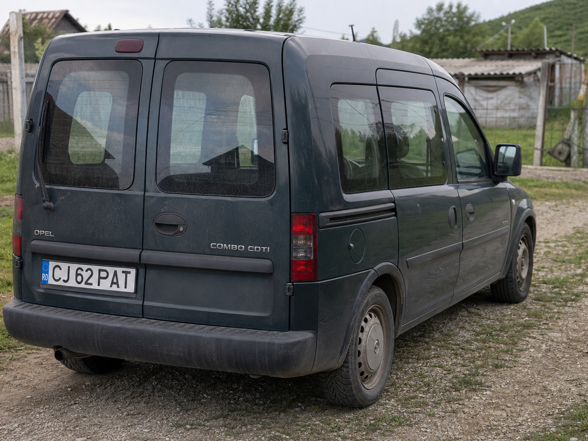 O mașină care ține Dumbrava în mișcare